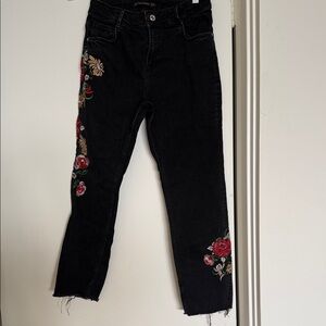 Zara Black Embroidered Floral Women’s Jeans